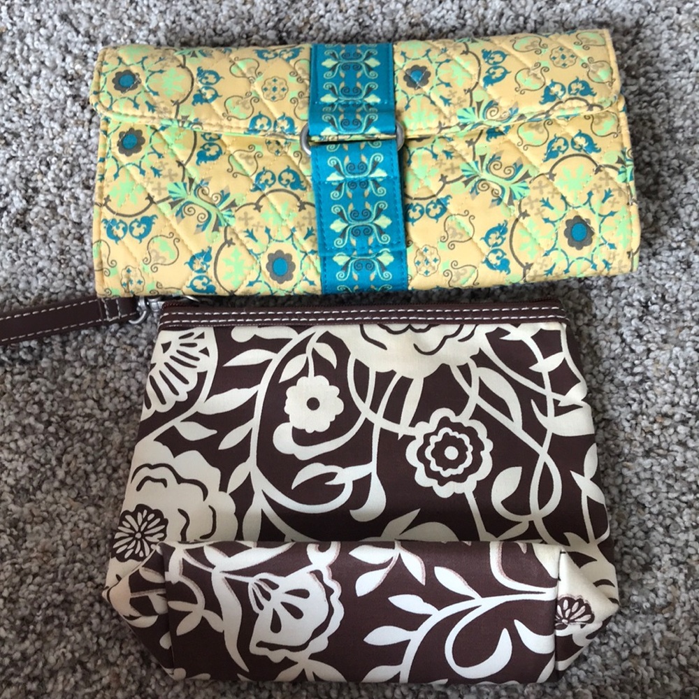 Travel set new! Includes jewelry travel case